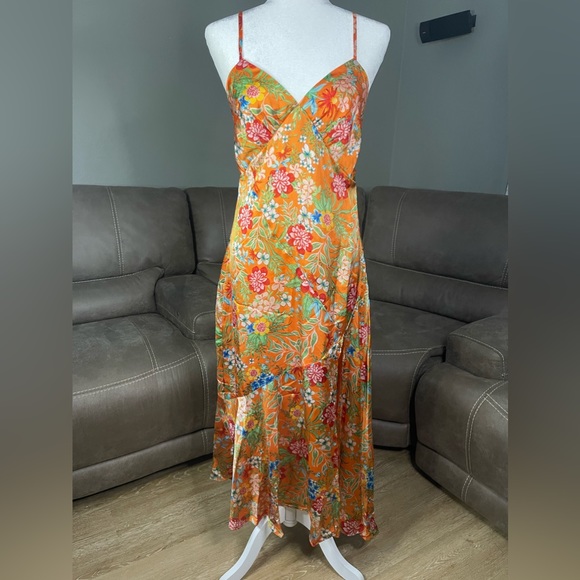 🔥SEXY🔥Never Worn Vici Valora Satin Slip MIDI Dress Sz M Medium - Picture 8 of 16